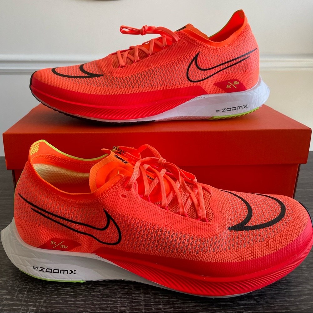 Nike Men's ZoomX Streakfly brand new Running Shoes